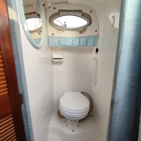 Ohana Hotel na wodzie *